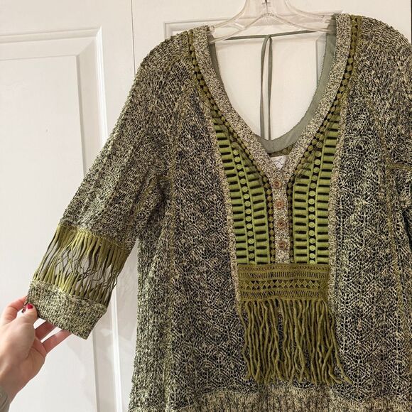 Byron Lars Green Knit Fringe Top with Buttons at Chest Size 4 - Picture 3 of 14